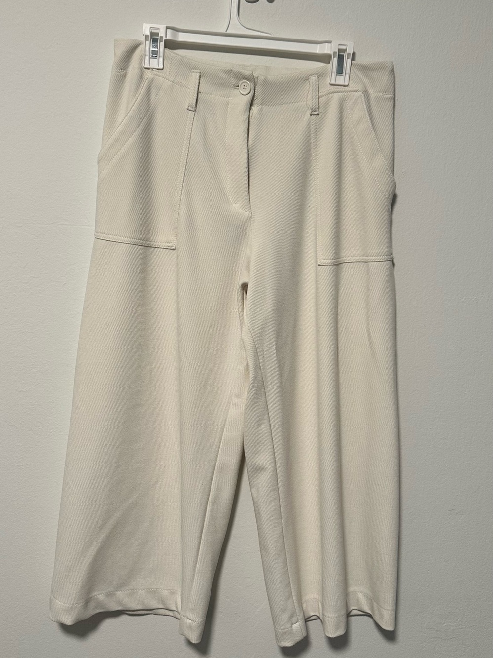 Max Studio London Women's Wide-Leg Cropped Trousers in Cream